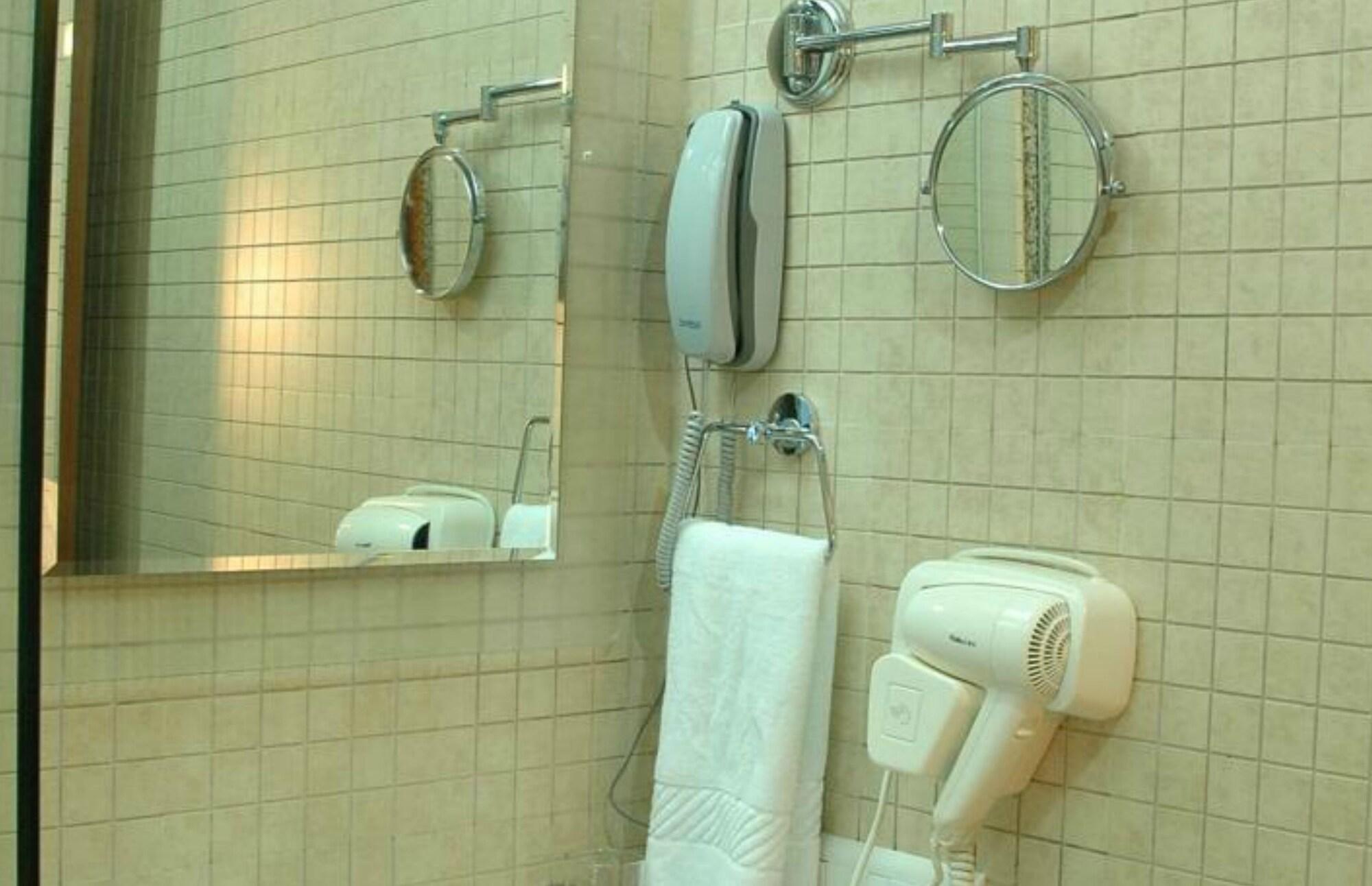 Fabhotel Shubhangan - Nr Bandra Mumbai Eksteriør bilde